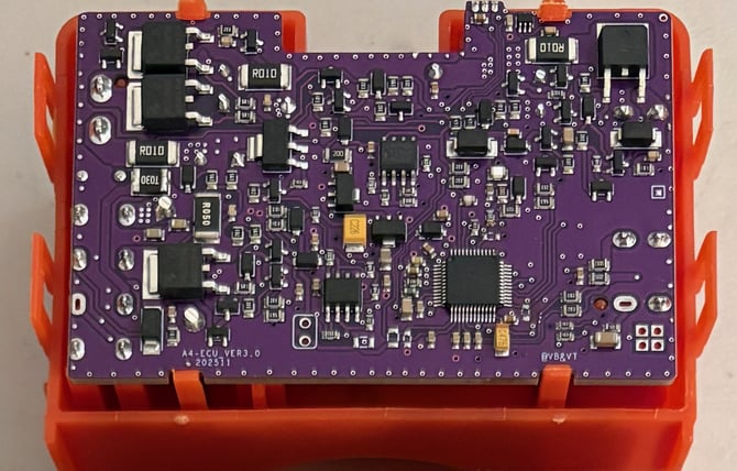 Velit-4-ecu-board